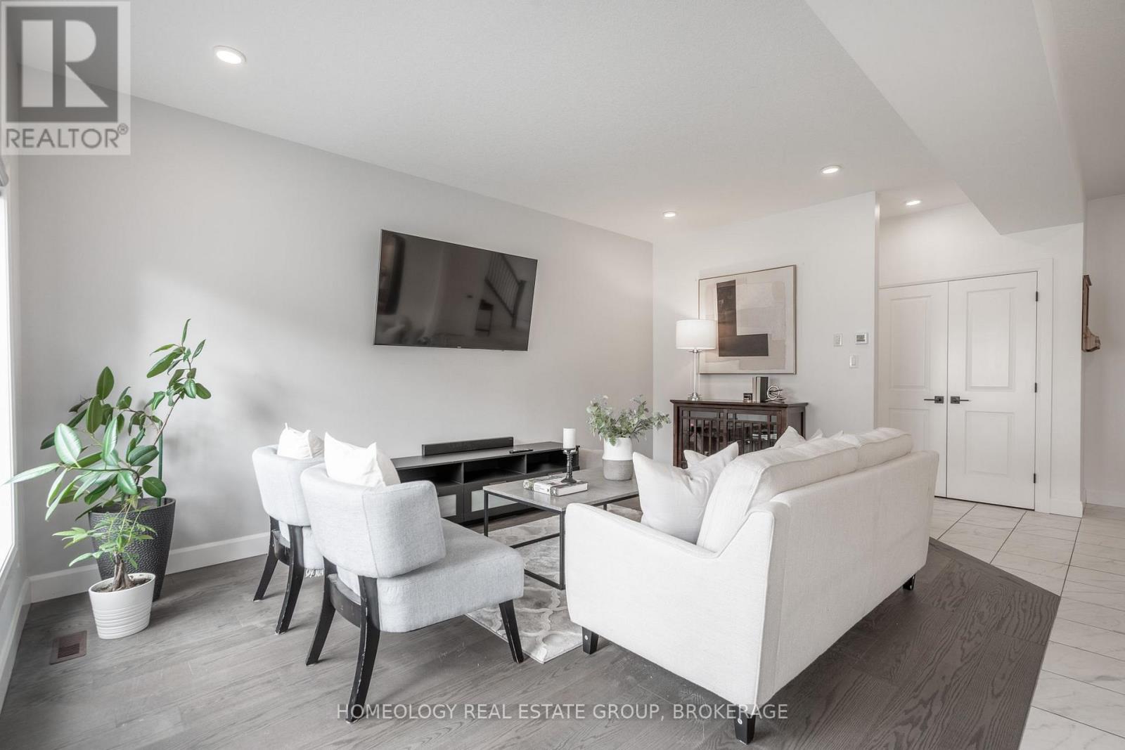 5 Armstrong Street, Strathroy-Caradoc (Mount Brydges), Ontario  N0L 1W0 - Photo 6 - X9385639