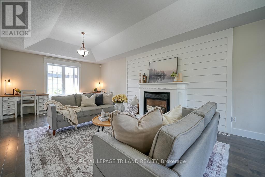 21 Oriole Crescent, Woodstock, Ontario  N4T 1T1 - Photo 4 - X9386028