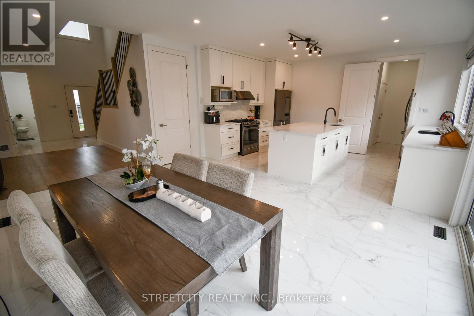 2705 Oriole Drive, London, Ontario  N6M 0G6 - Photo 10 - X9386747