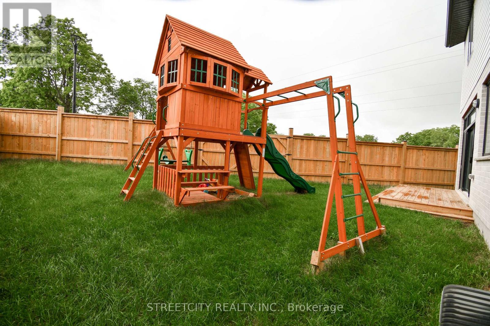 2705 Oriole Drive, London, Ontario  N6M 0G6 - Photo 4 - X9386747