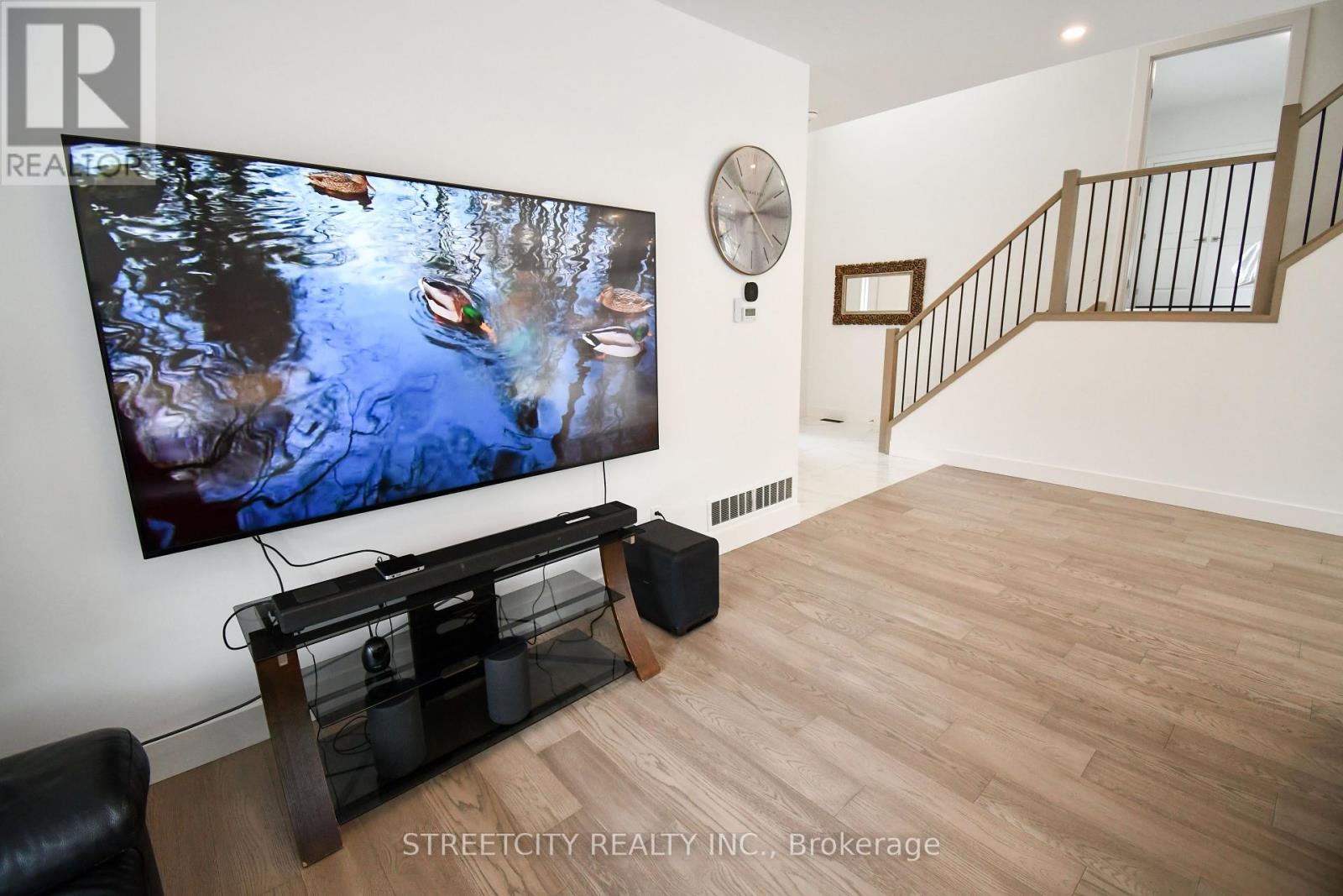 2705 Oriole Drive, London, Ontario  N6M 0G6 - Photo 7 - X9386747