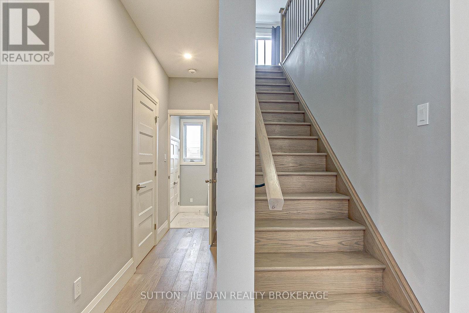 98 Locky Lane, Middlesex Centre (Komoka), Ontario  N0L 1R0 - Photo 10 - X9386867