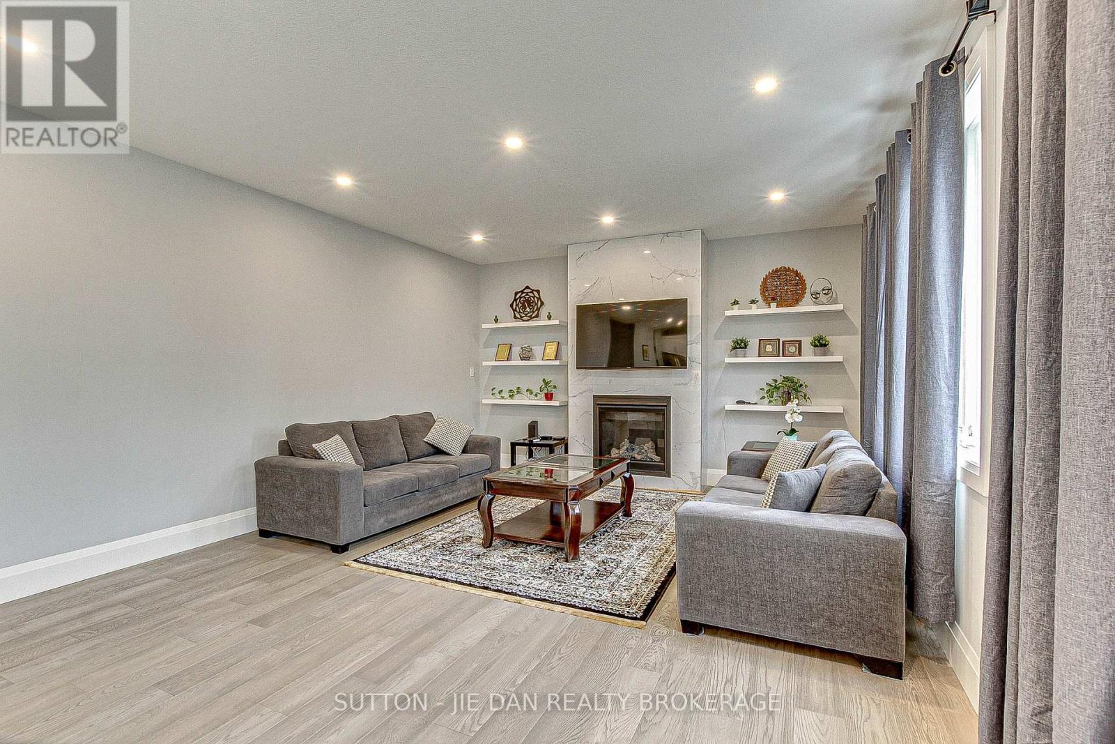 98 Locky Lane, Middlesex Centre (Komoka), Ontario  N0L 1R0 - Photo 11 - X9386867
