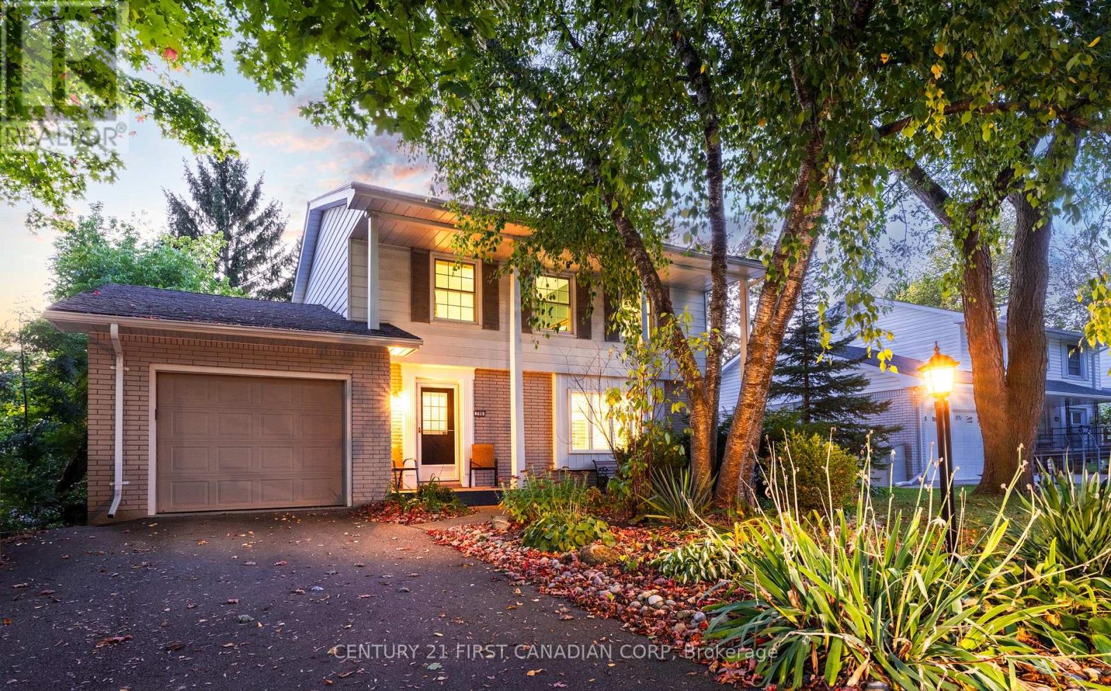 798 WARWICK STREET, woodstock, Ontario