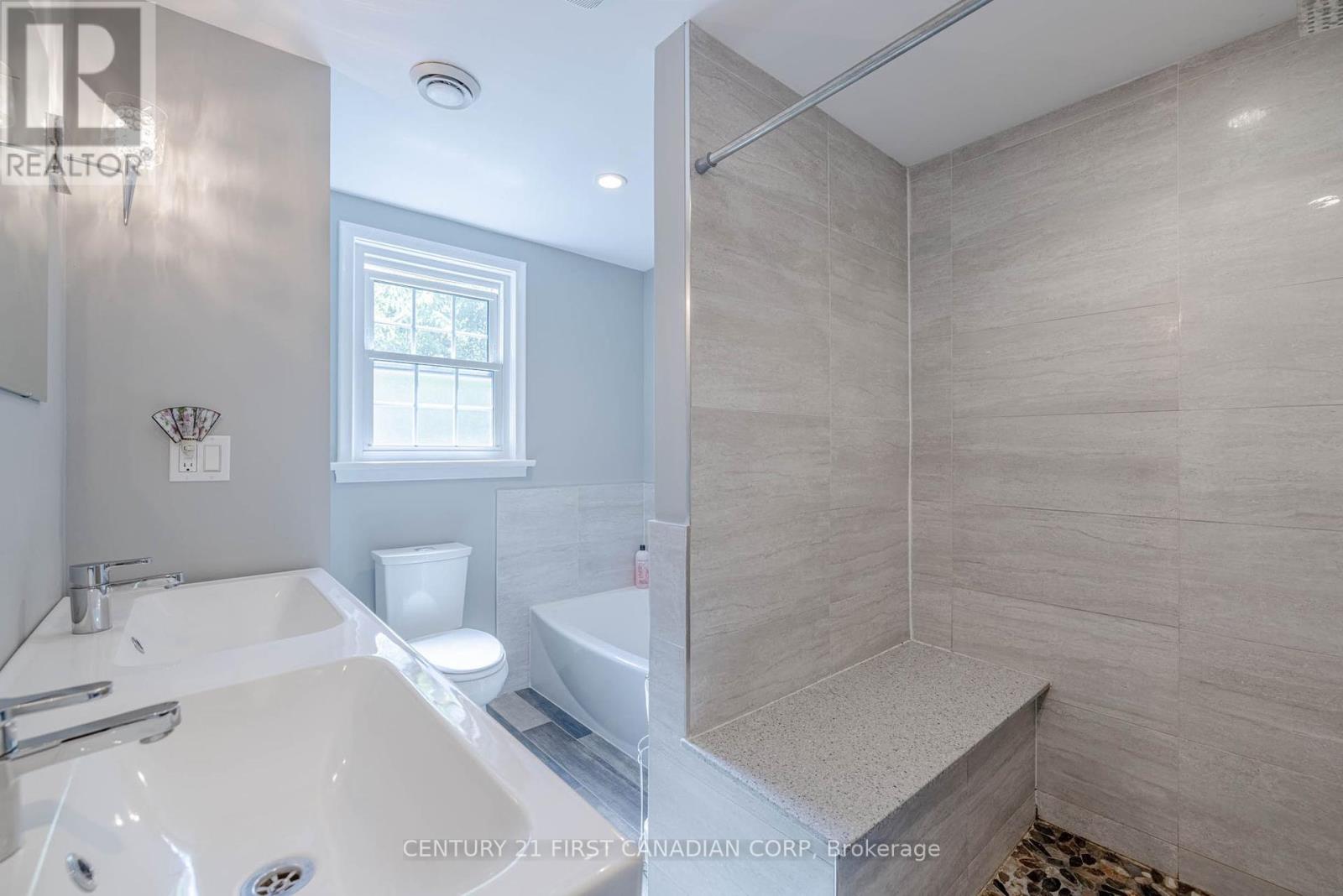 798 Warwick Street, Woodstock, Ontario  N4S 4R1 - Photo 23 - X9386876
