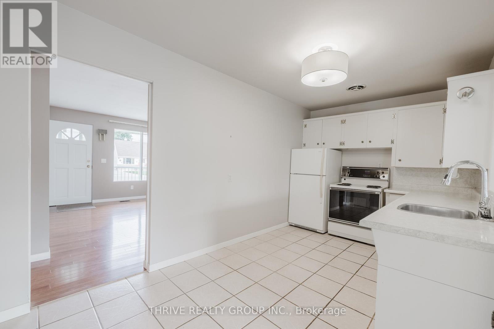 678 Roselawn Avenue, Woodstock, Ontario  N4S 5S5 - Photo 10 - X9387470
