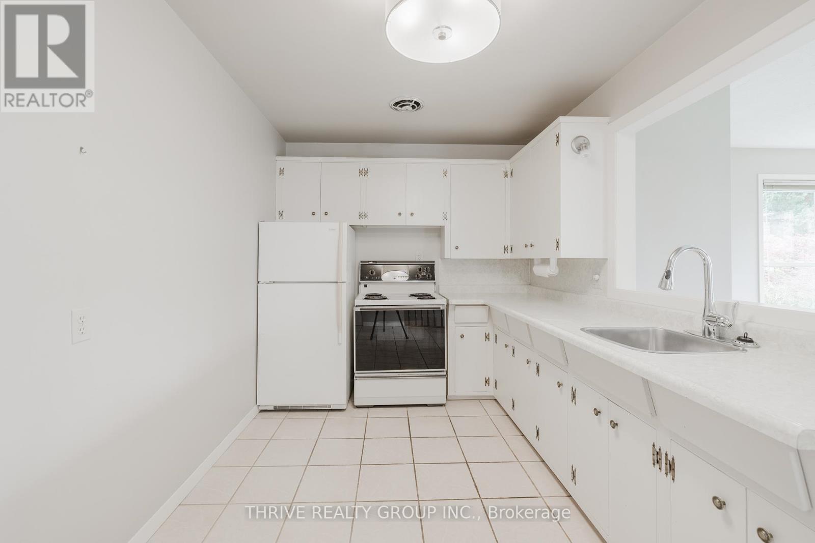 678 Roselawn Avenue, Woodstock, Ontario  N4S 5S5 - Photo 11 - X9387470