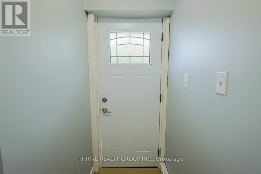 Upper - 211 Clarence Street, London, Ontario  N6B 2J9 - Photo 2 - X9387557