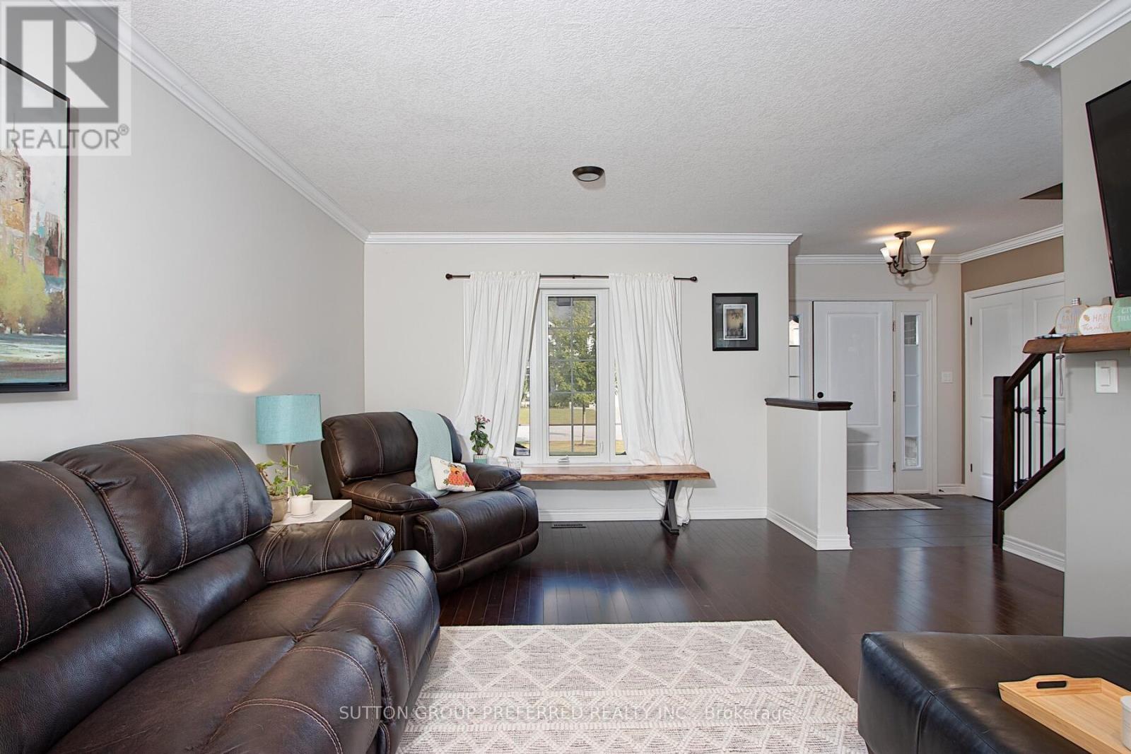 90 Oliver Crescent, Zorra, Ontario  N0M 2M0 - Photo 5 - X9388101