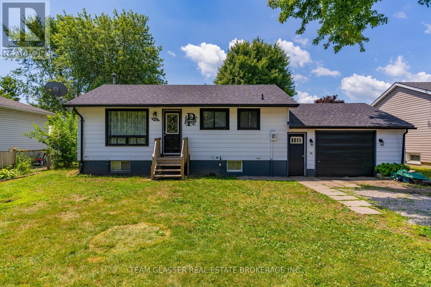 208 EVANDALE ROAD, west elgin (west lorne), Ontario