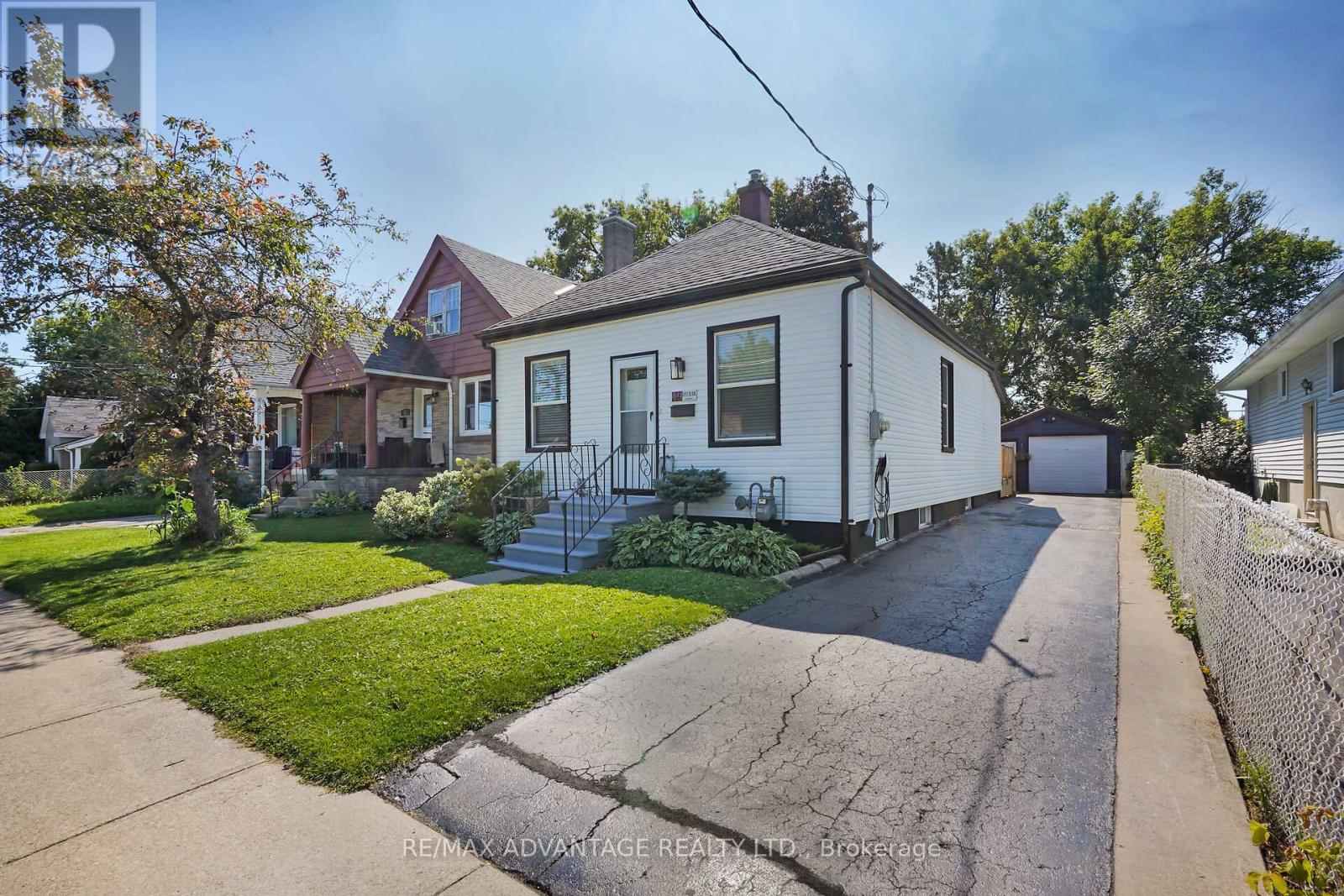 49 Briscoe Street W, London, Ontario  N6J 1M4 - Photo 2 - X9388146