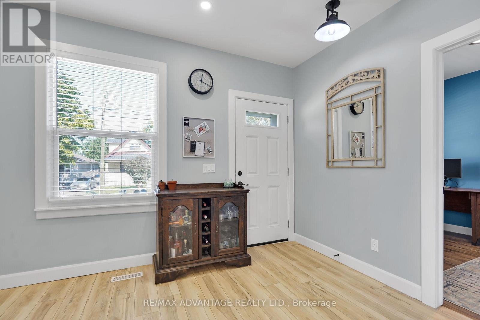 49 Briscoe Street W, London, Ontario  N6J 1M4 - Photo 4 - X9388146