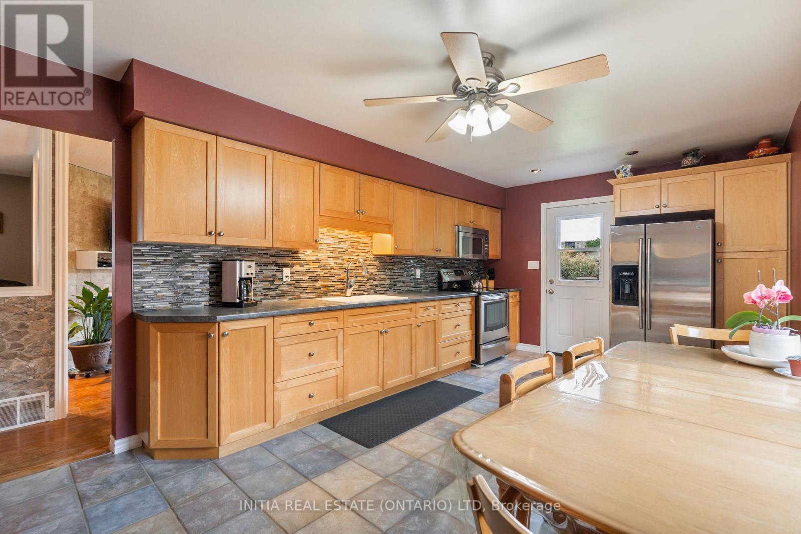 27 Hines Crescent, London, Ontario  N6C 3A2 - Photo 5 - X9388665