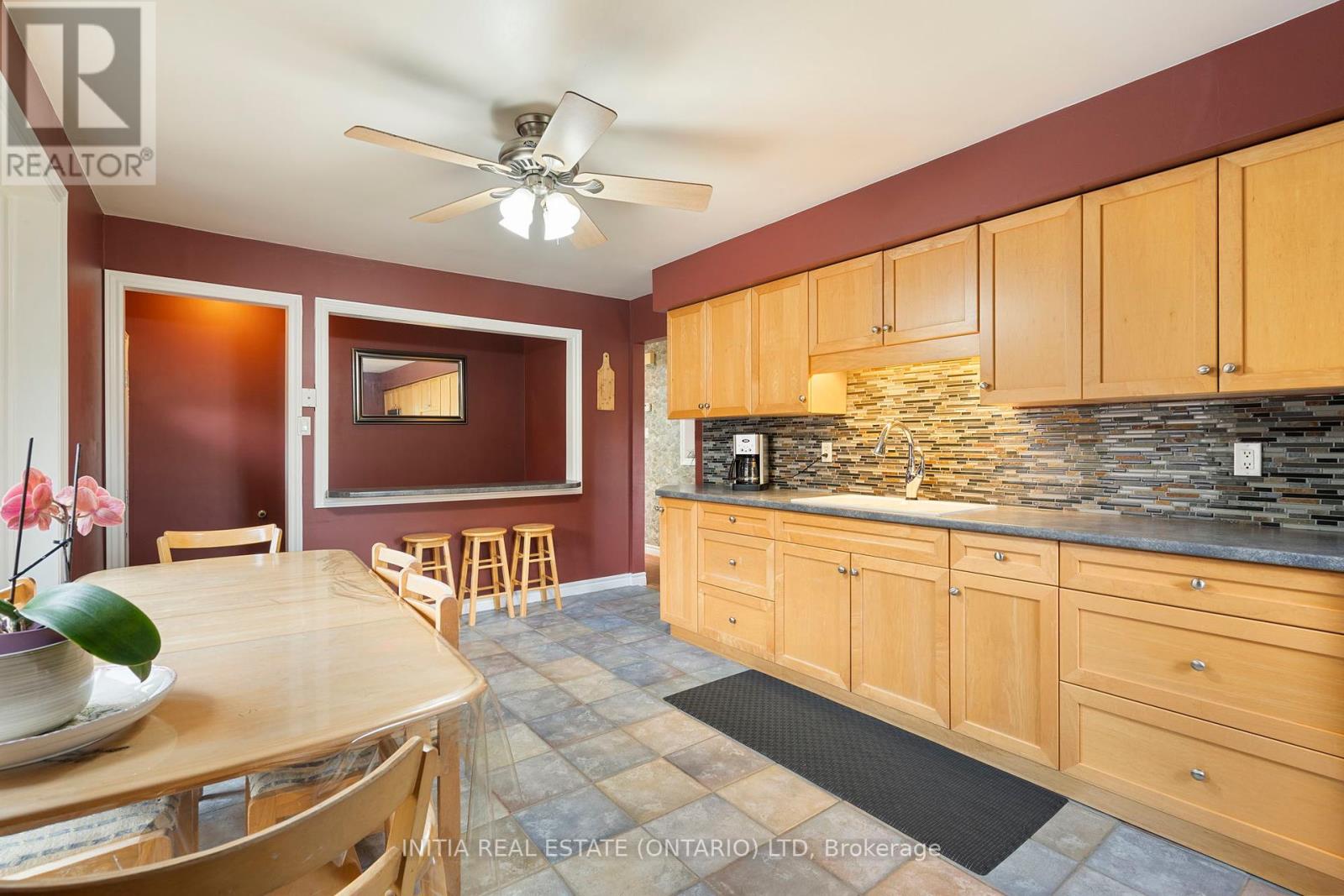27 Hines Crescent, London, Ontario  N6C 3A2 - Photo 6 - X9388665