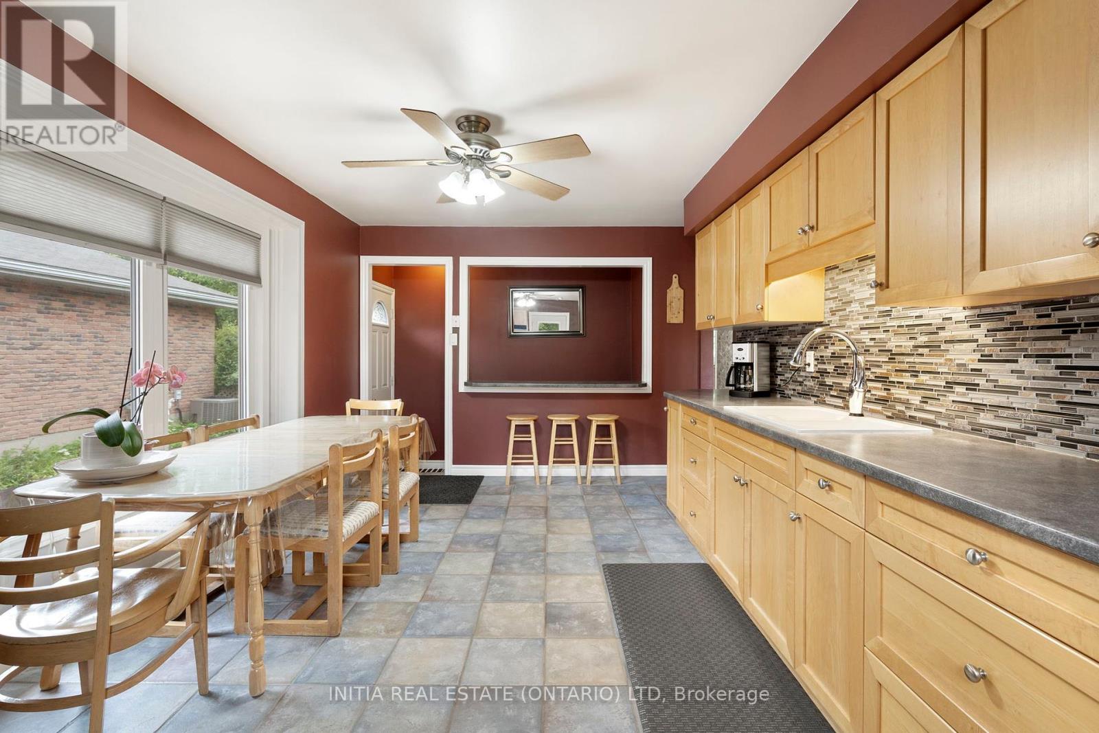 27 Hines Crescent, London, Ontario  N6C 3A2 - Photo 7 - X9388665