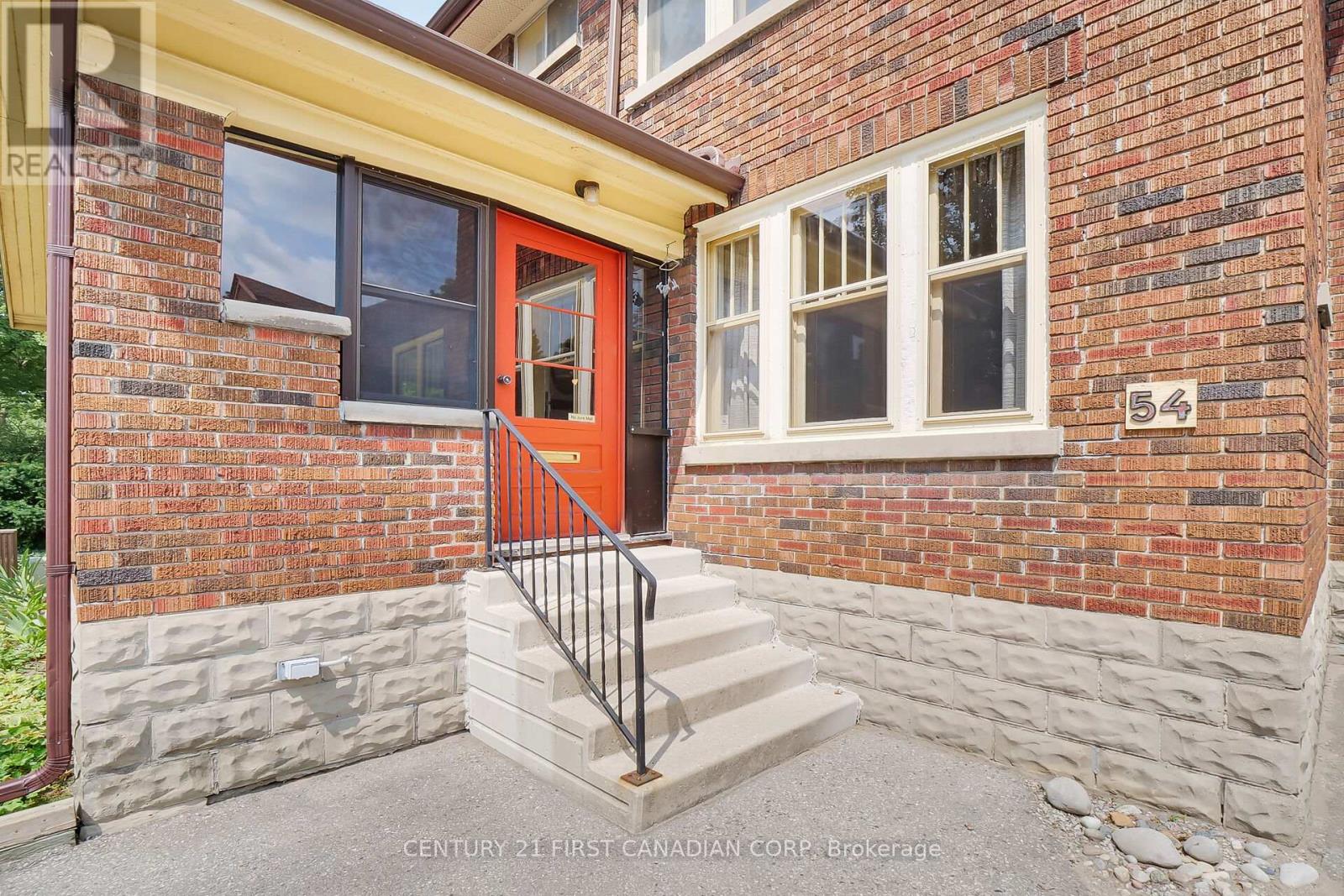 54 Victor Street, London, Ontario  N6C 1B7 - Photo 3 - X9388907