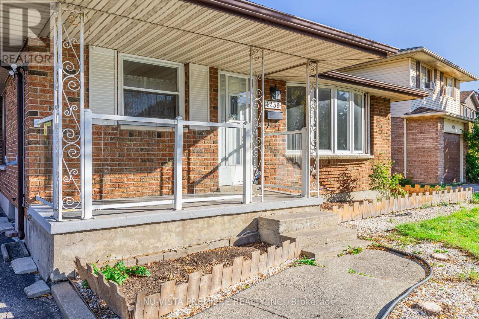 1239 Jalna Boulevard, London, Ontario  N6E 2A8 - Photo 3 - X9388916