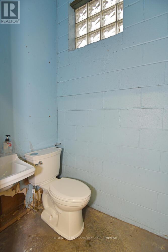 1775 Oxford Street E, London, Ontario  N5V 2Z6 - Photo 19 - X9388921