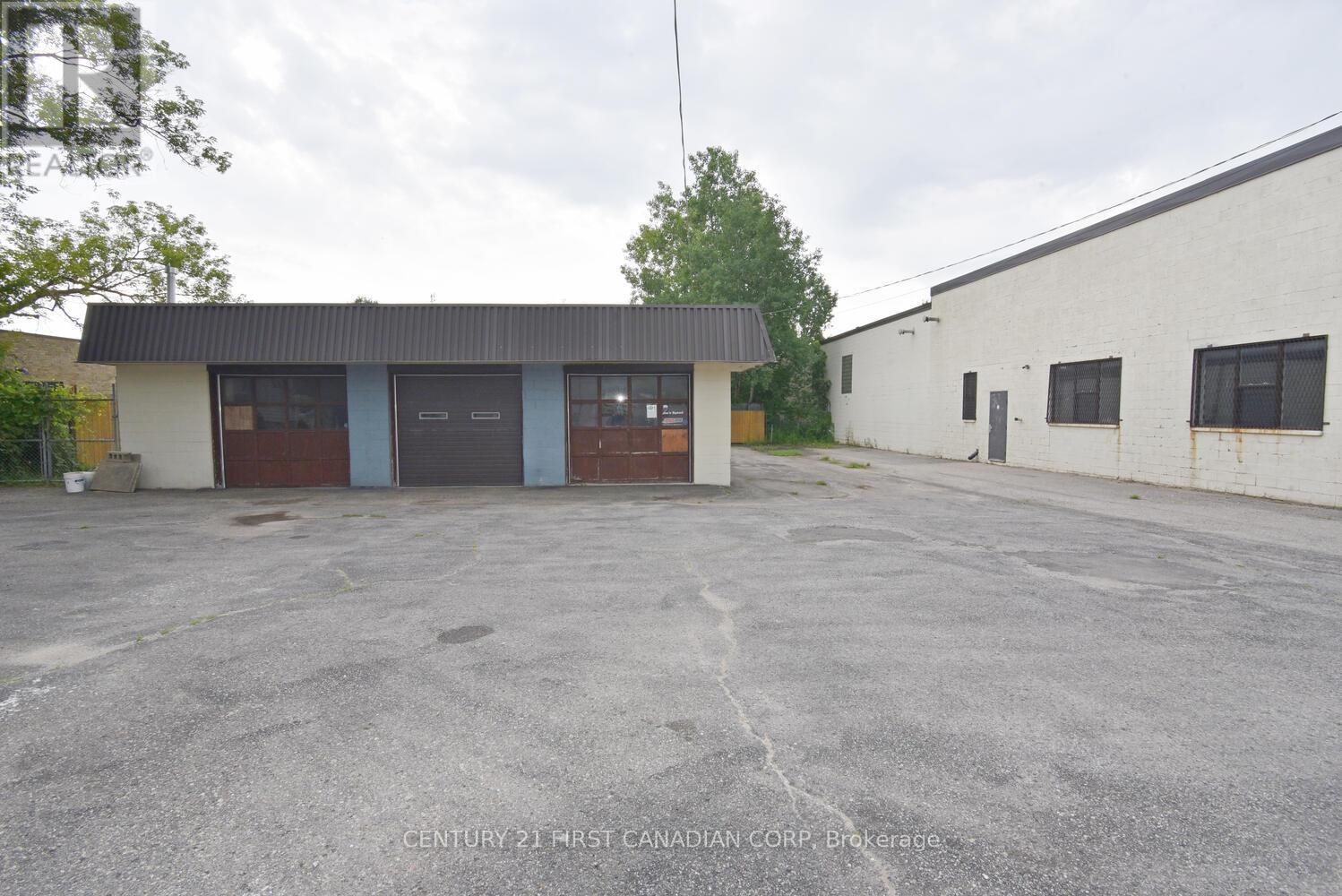 1775 Oxford Street E, London, Ontario  N5V 2Z6 - Photo 24 - X9388921