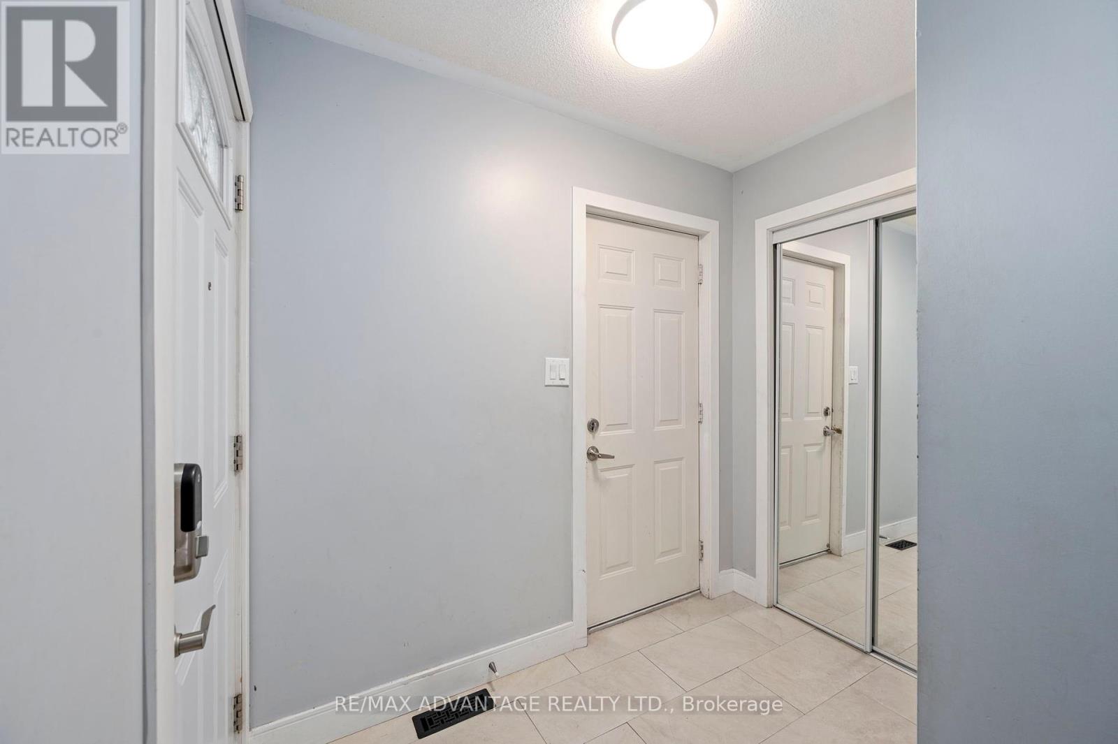 1345 Reardon Boulevard, London, Ontario  N6M 1B4 - Photo 4 - X9389154