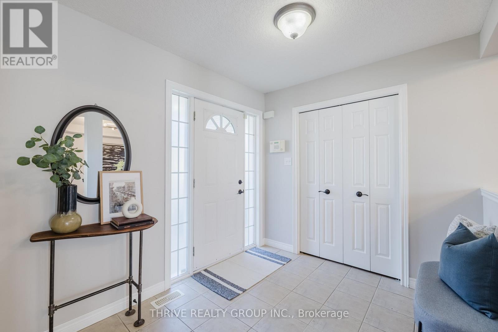 1007 Byronmanor Road, London, Ontario  N6K 5B1 - Photo 2 - X9389218