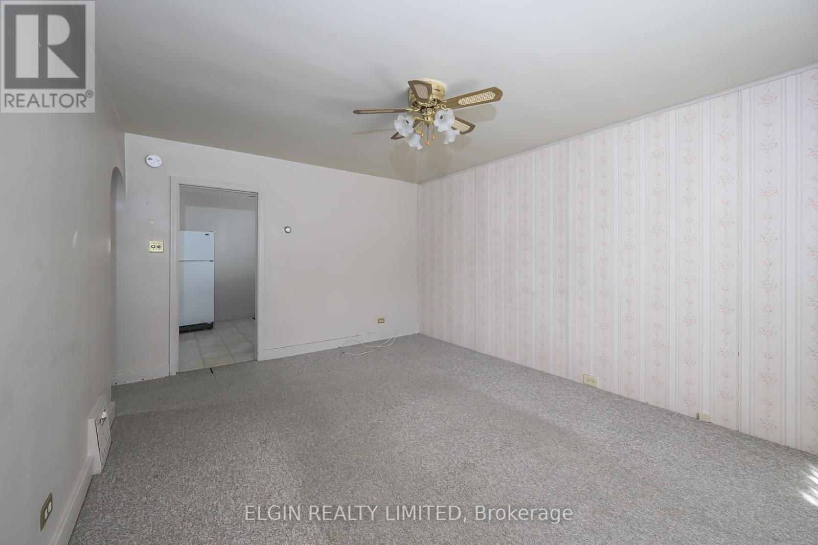 35 First Avenue, St. Thomas, Ontario  N5R 4M7 - Photo 4 - X9389364