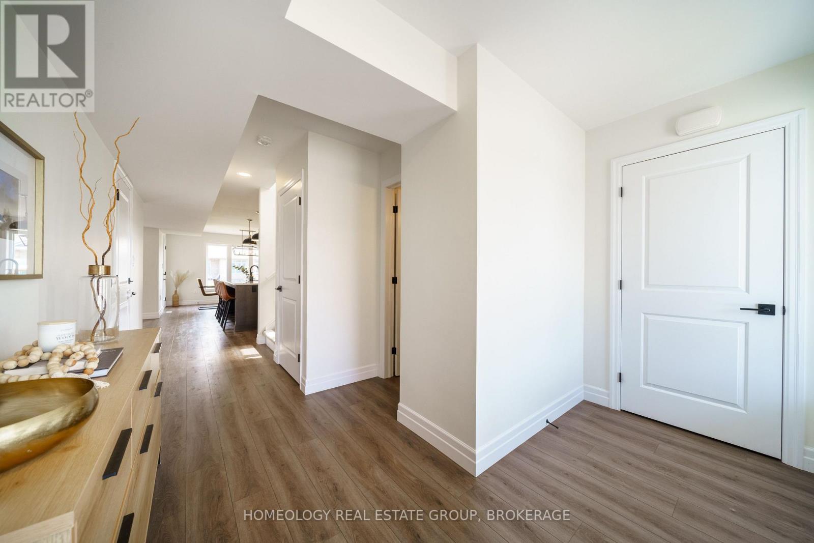 107 Phibbs Street, Lambton Shores (Forest), Ontario  N0N 1J0 - Photo 4 - X9389645