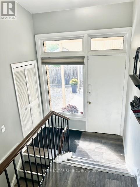 273 Saulsbury Street, Strathroy-Caradoc (Se), Ontario  N7G 2B1 - Photo 3 - X9389826