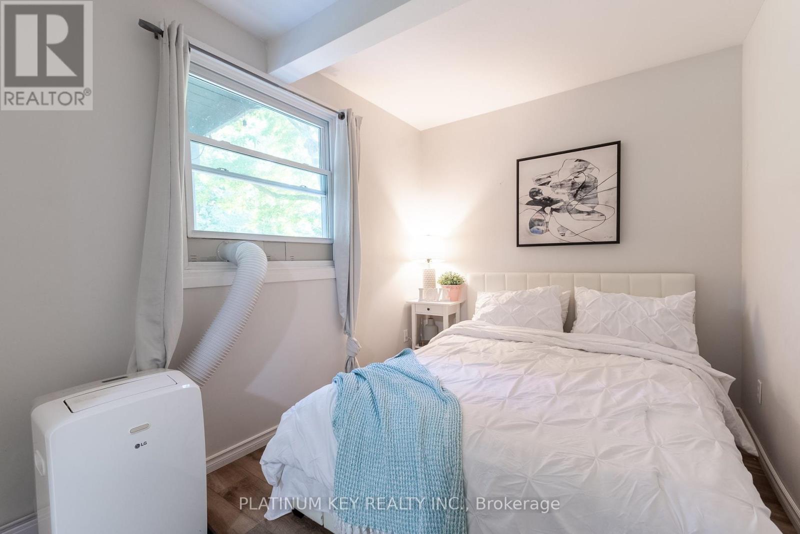 5409 Oak Avenue, Lambton Shores, Ontario  N0N 1J0 - Photo 19 - X9390512