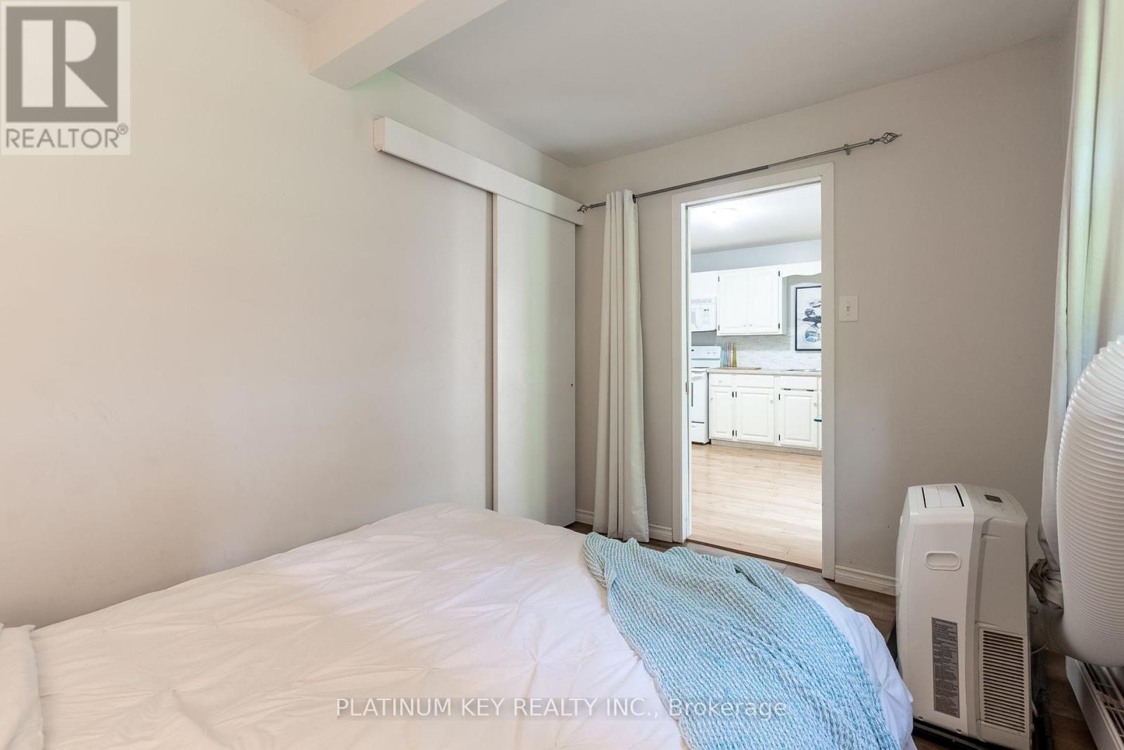 5409 Oak Avenue, Lambton Shores, Ontario  N0N 1J0 - Photo 20 - X9390512