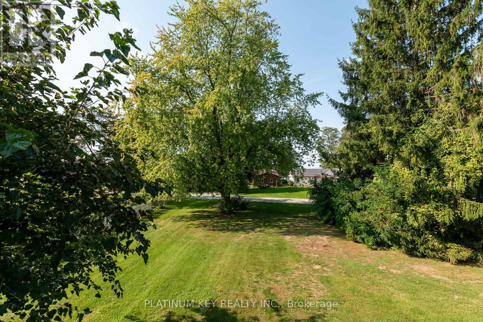 5409 Oak Avenue, Lambton Shores, Ontario  N0N 1J0 - Photo 32 - X9390512