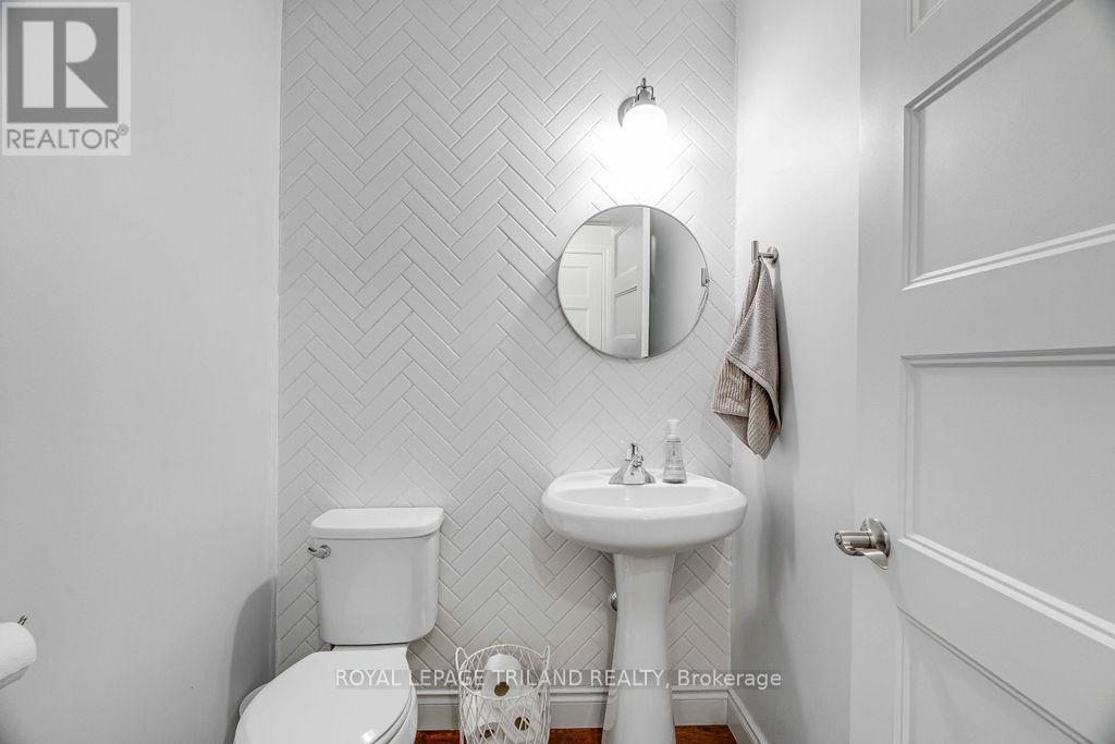 24 Willis Avenue, Strathroy-Caradoc (Se), Ontario  N7G 4M2 - Photo 5 - X9390562