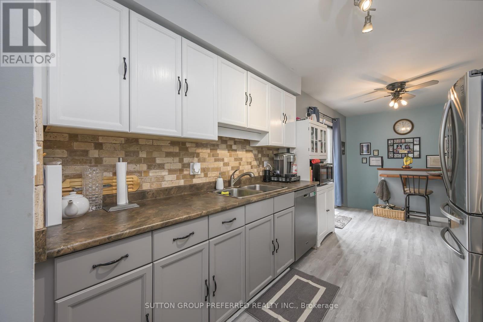 239 Portsmouth Crescent E, London, Ontario  N5V 4C9 - Photo 5 - X9390864