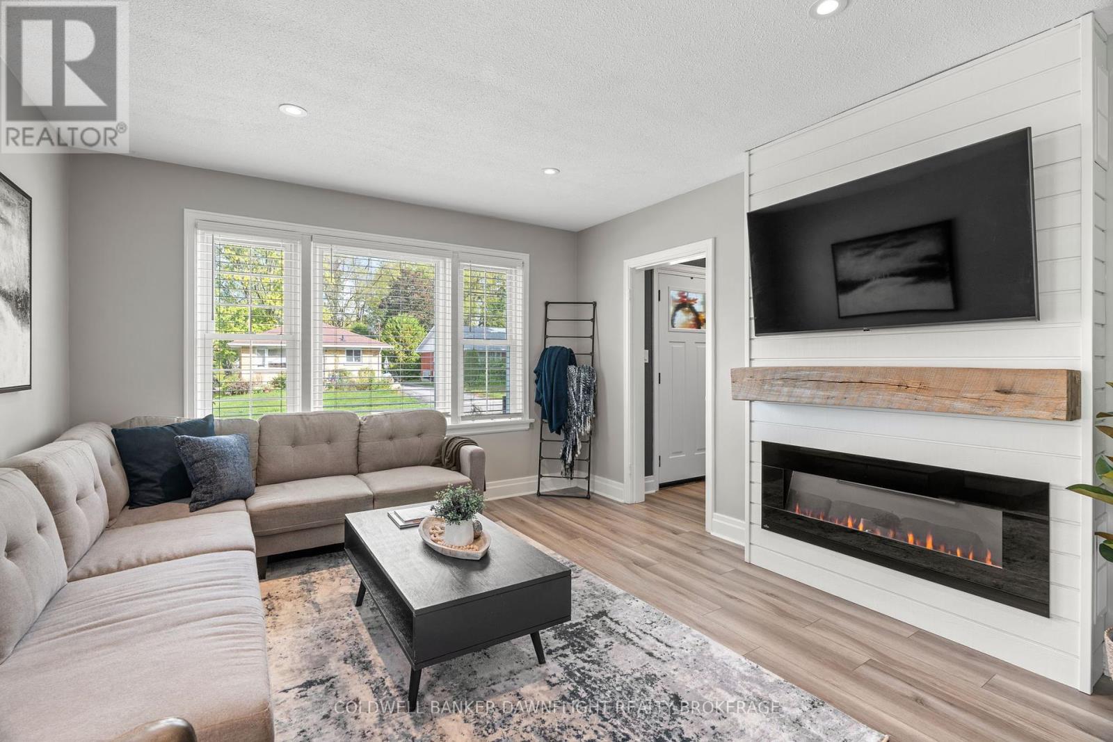71 John Street W, South Huron (Exeter), Ontario  N0M 1S2 - Photo 7 - X9390926