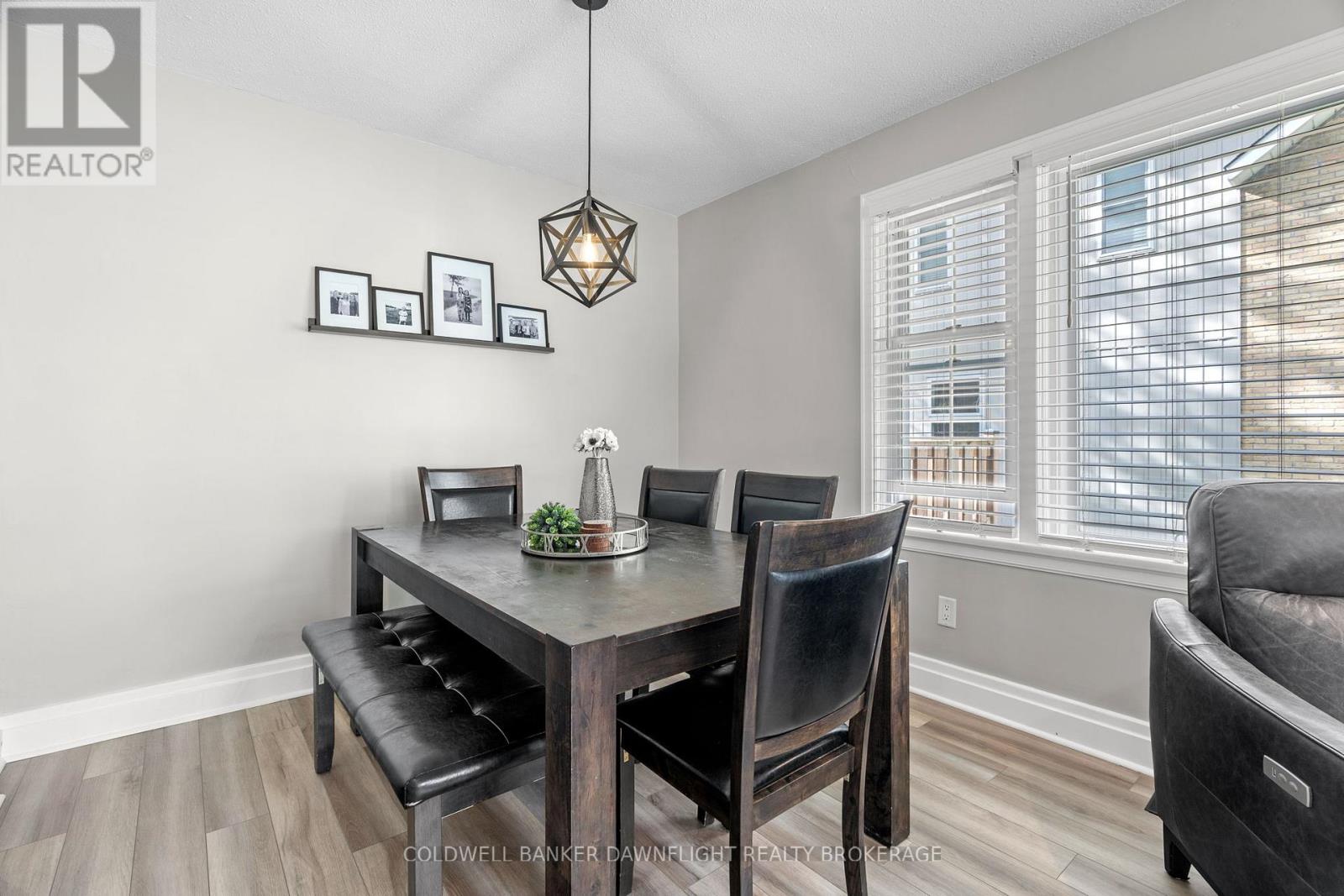 71 John Street W, South Huron (Exeter), Ontario  N0M 1S2 - Photo 8 - X9390926