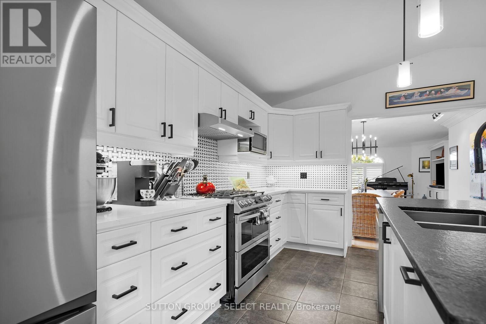 655 Thornwood Court, London, Ontario  N6H 5J5 - Photo 14 - X9391076