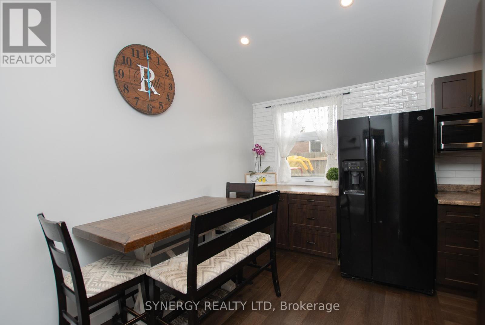 230 Currie Street, Southwest Middlesex (Glencoe), Ontario  N0L 1M0 - Photo 11 - X9391265