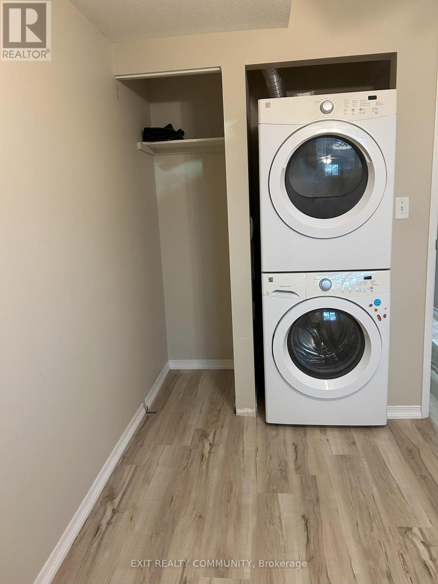 208 Christina Street S, Sarnia, Ontario  N7T 2N2 - Photo 7 - X9391444