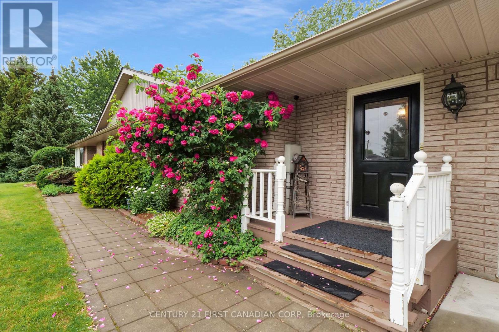 25510 Silver Clay Line, West Elgin (West Lorne), Ontario  N0L 2P0 - Photo 5 - X9392024