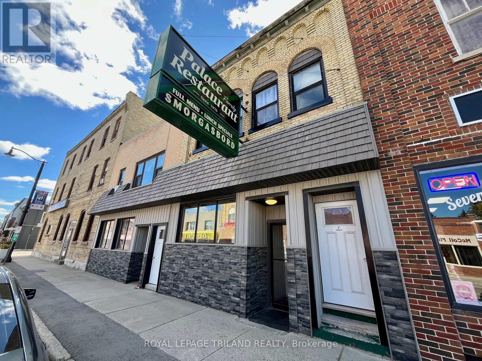 236-232 Main Street, Southwest Middlesex (Glencoe), Ontario  N0L 1M0 - Photo 3 - X9394066