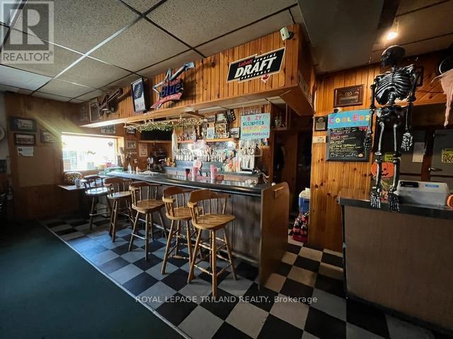 230 Main Street, Southwest Middlesex (Glencoe), Ontario  N0L 1M0 - Photo 3 - X9394067
