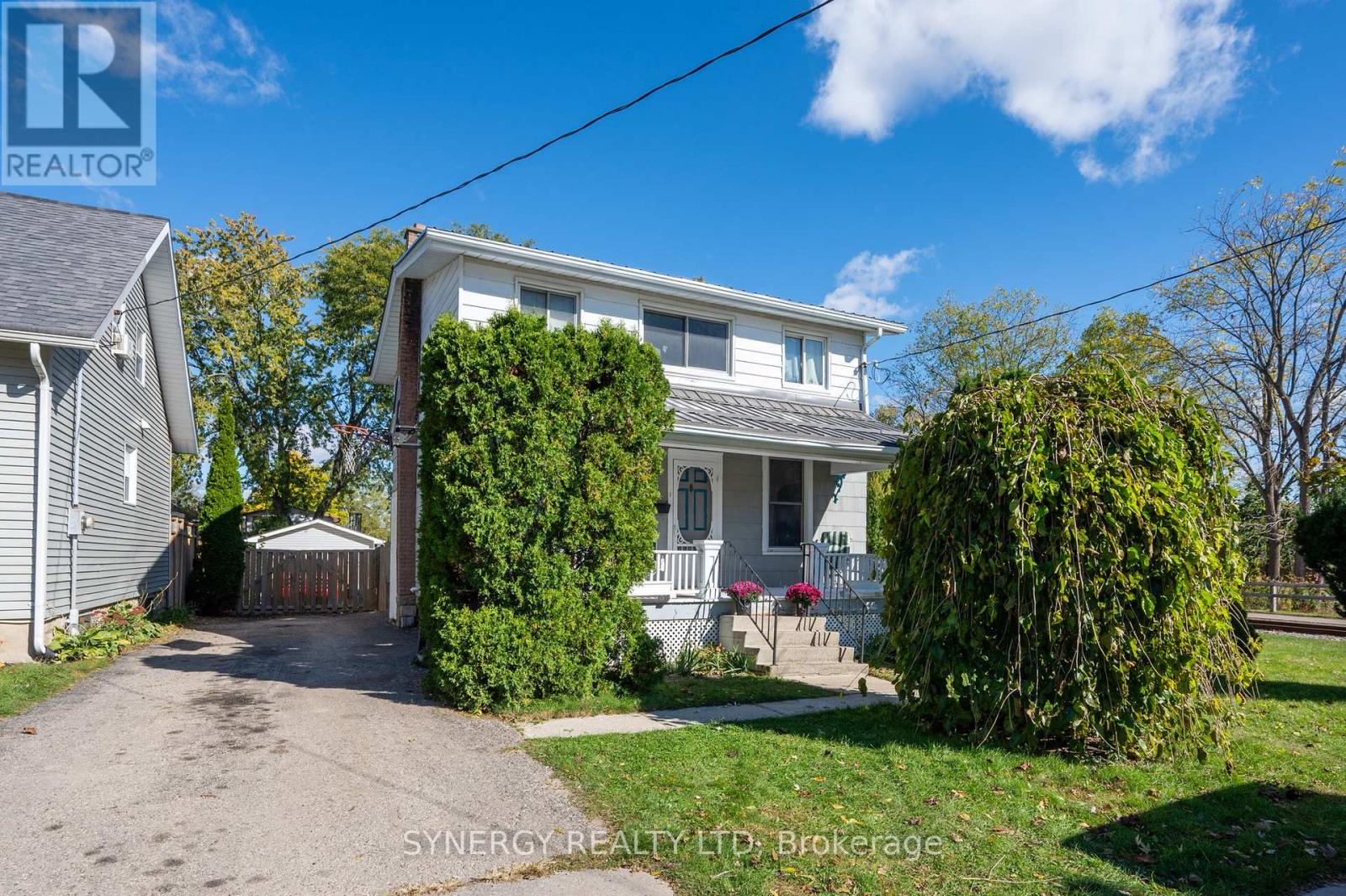 17 Palm Street, St. Thomas, Ontario  N5R 1Y4 - Photo 2 - X9394603