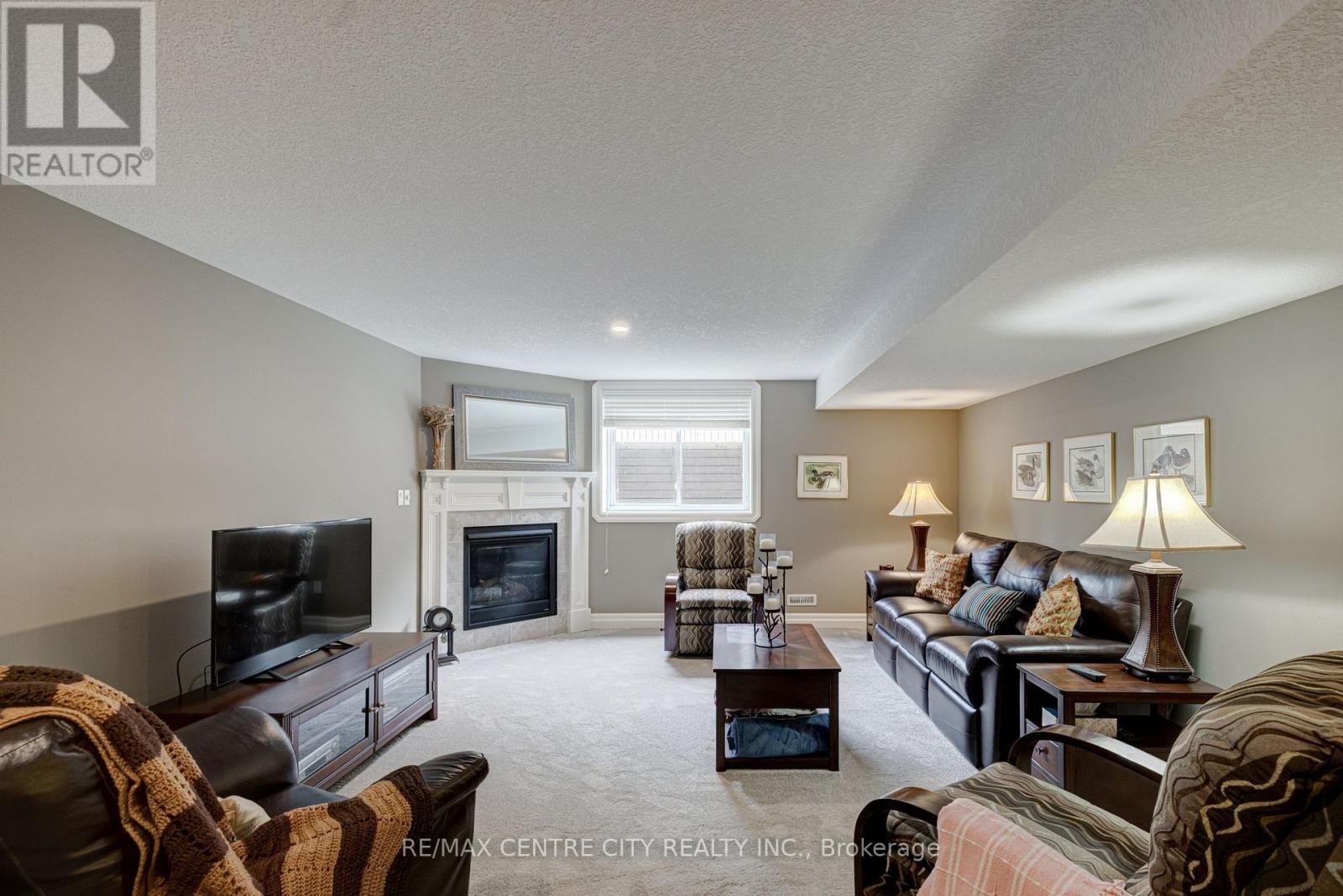 7 Drake Court, Strathroy-Caradoc (Sw), Ontario  N7G 0E1 - Photo 21 - X9396142