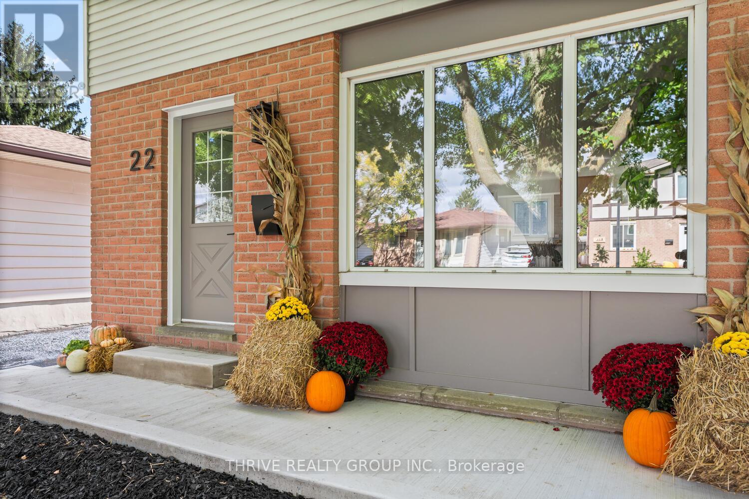 22 Hearthside Place, London, Ontario  N5V 3N1 - Photo 3 - X9396832