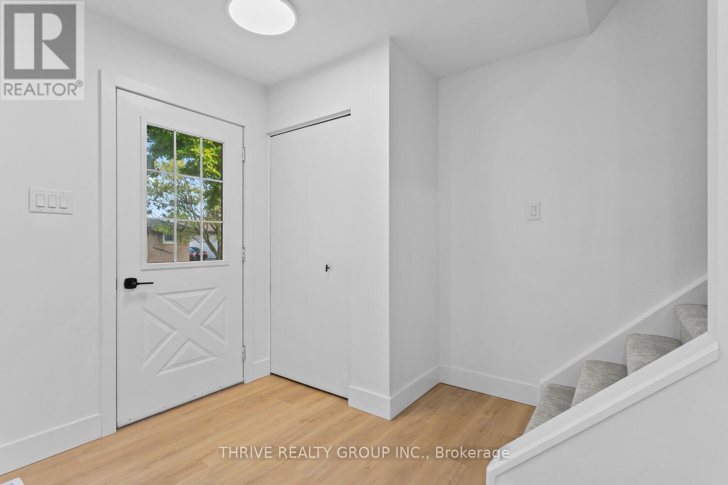 22 Hearthside Place, London, Ontario  N5V 3N1 - Photo 4 - X9396832