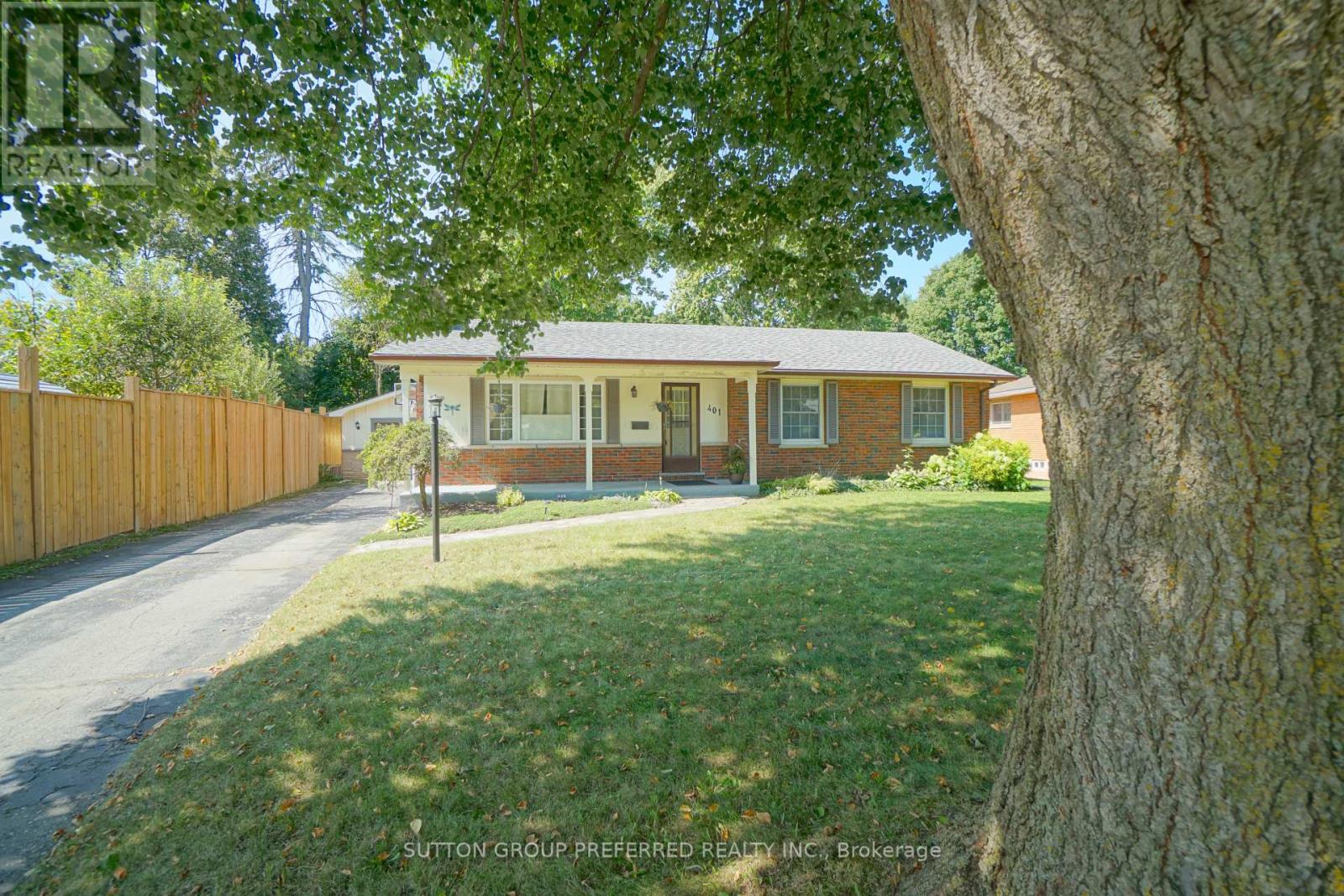 401 Regal Drive, London, Ontario  N5Y 1J8 - Photo 2 - X9397408