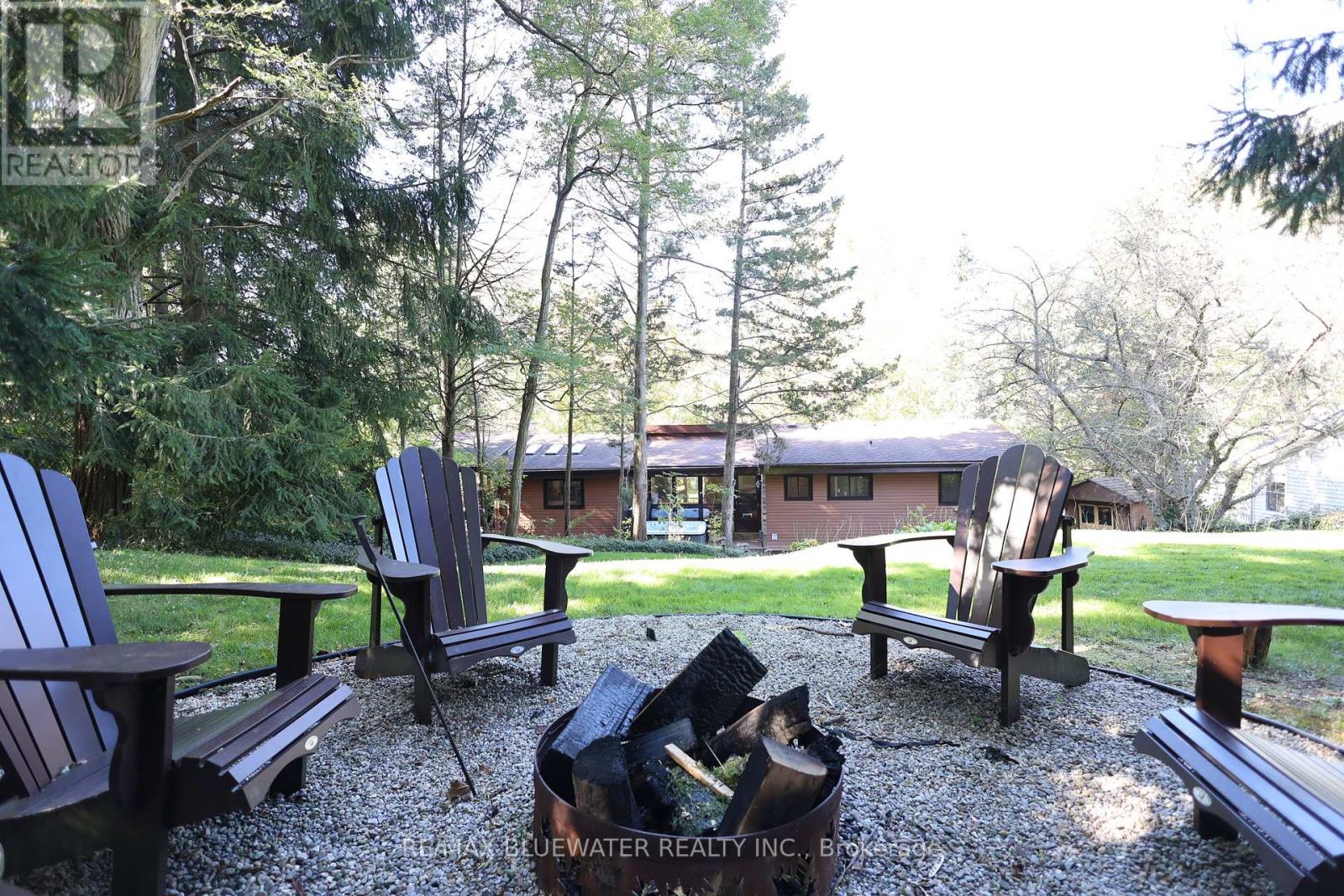 5429 Lake Valley Grove Road, Lambton Shores, Ontario  N0N 1J7 - Photo 39 - X9397505