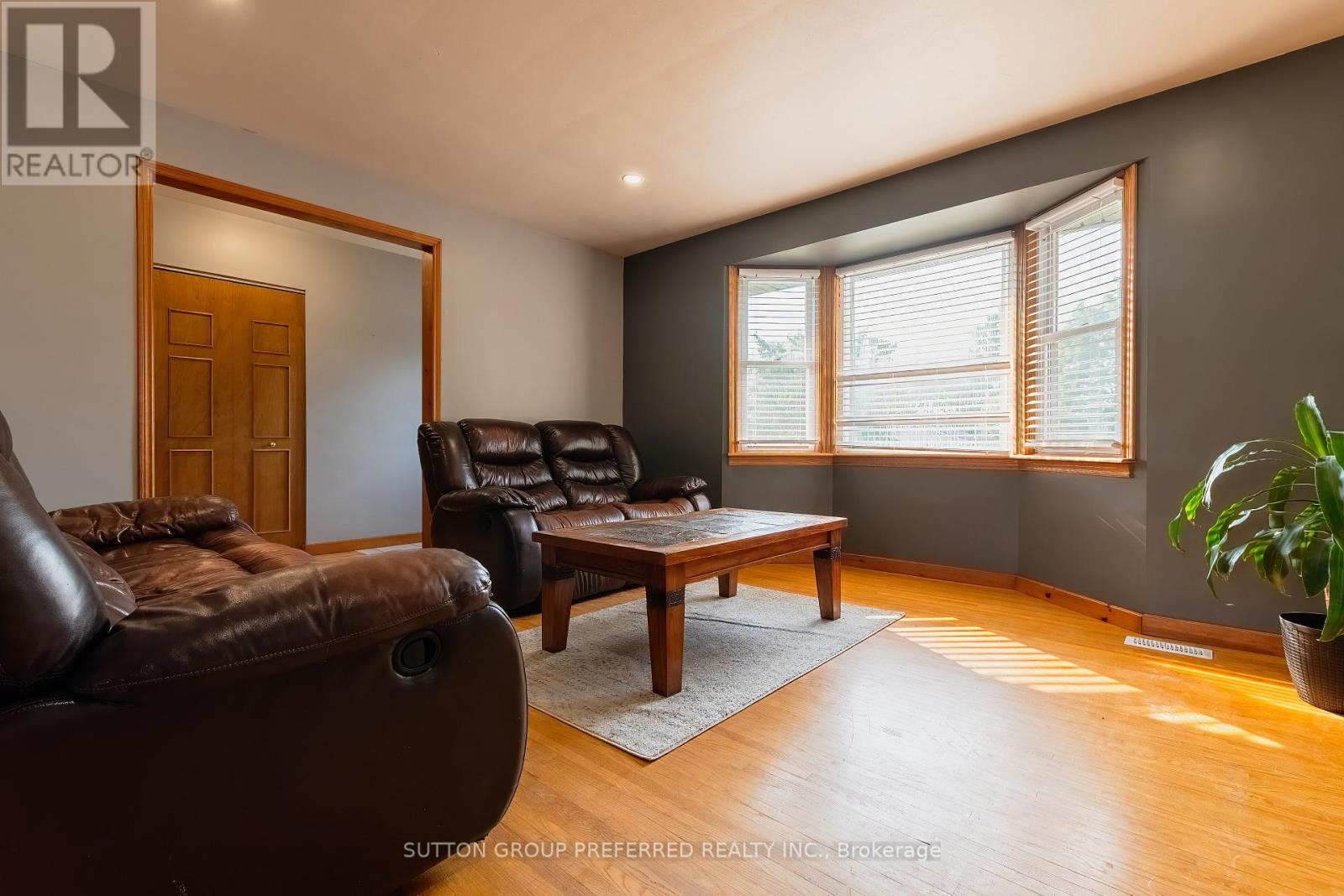 230 Chittick Crescent, Thames Centre (Dorchester), Ontario  N0L 1G3 - Photo 5 - X9397628