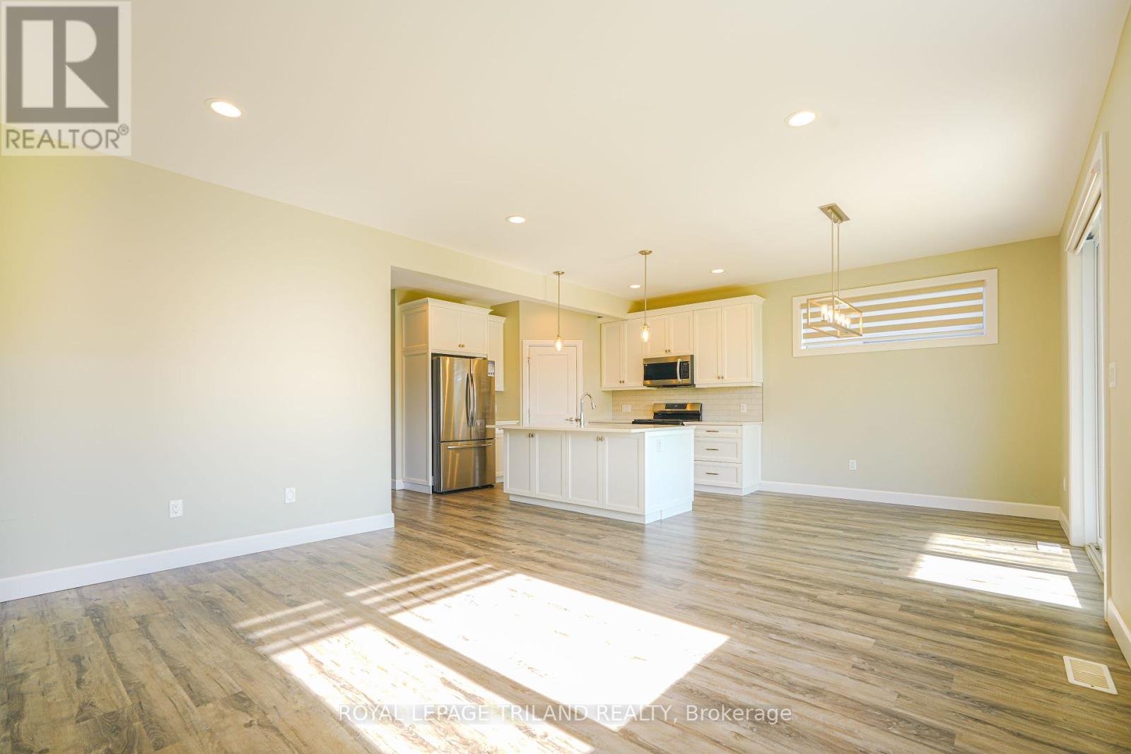 24 Baffin Way, Chatham-Kent (Chatham), Ontario  N7L 0C4 - Photo 3 - X9397826