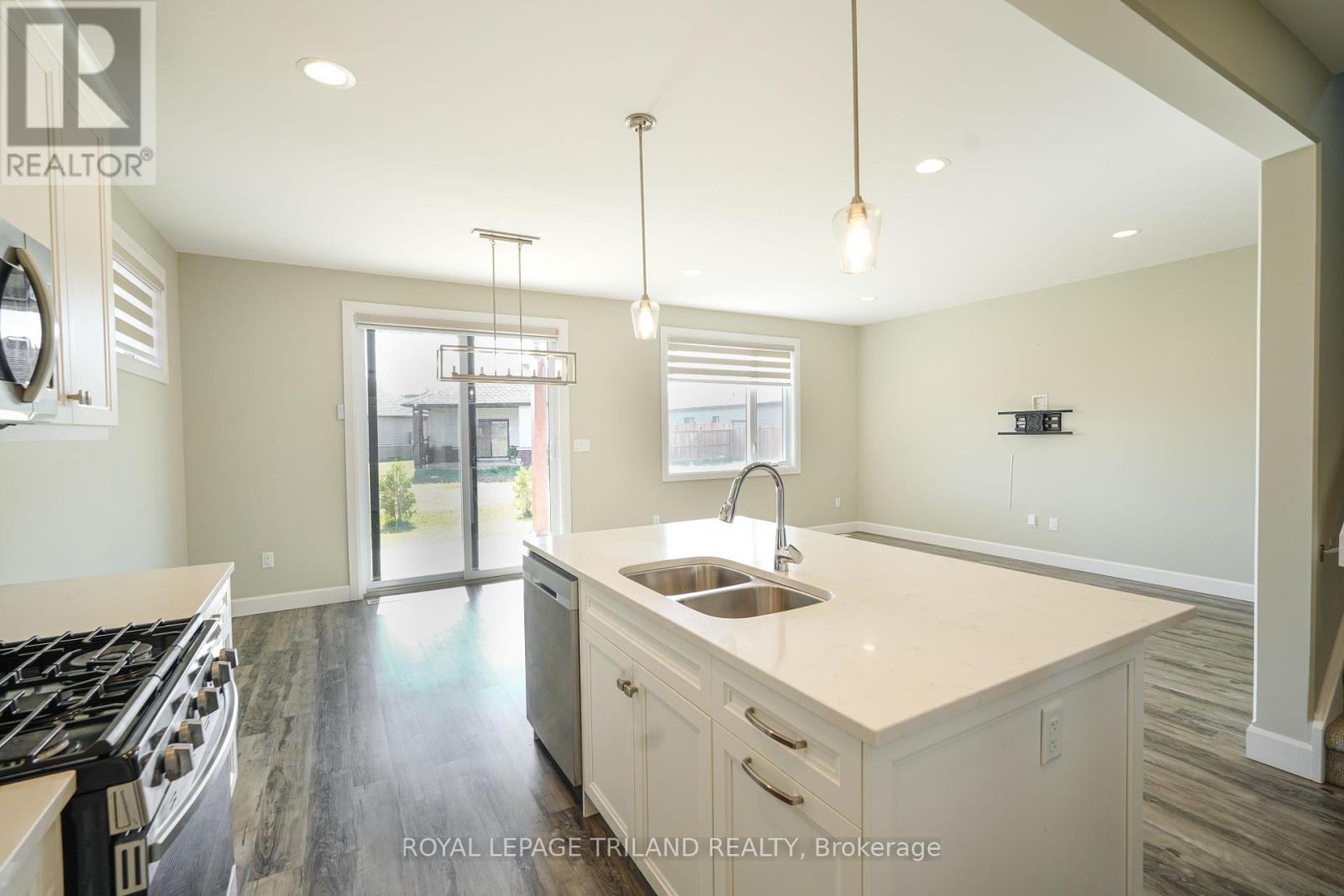 24 Baffin Way, Chatham-Kent (Chatham), Ontario  N7L 0C4 - Photo 7 - X9397826